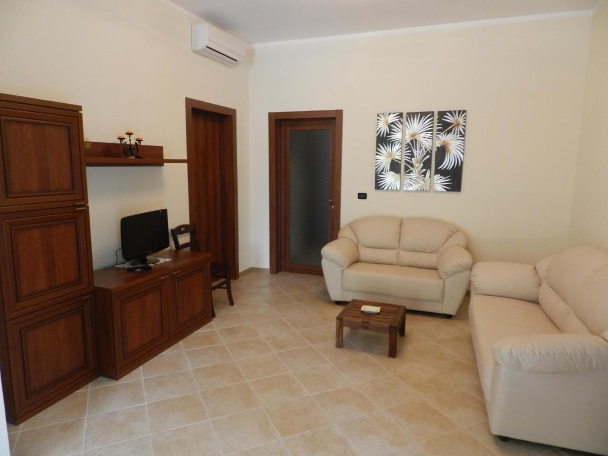 I Giardini Di Demetra B&B Галатоне Экстерьер фото