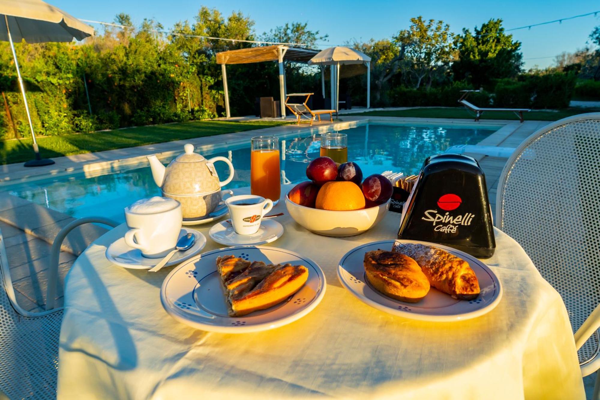 I Giardini Di Demetra B&B Галатоне Экстерьер фото